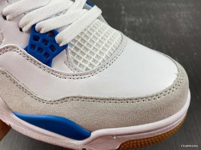 SB Retro 4 DR5415-104 Jordan 1102